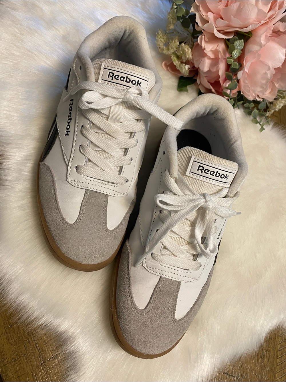 Reebok White, Black & Gray Casual Trainers with Gum Sole